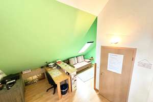 Ankommen - Wohlfühlen - Leben!
Reiheneckhaus mit Garten in Regensburg! – Die vollständige Adresse der Immobilie erhältst du vom Anbieter., 93055 Burgweinting-Harting, Regensburg – Vorschaubild 21