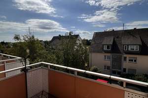 Klimatisierte 3-Zi.-DG-Maisonettewohnung in ruhiger Sackgasse – Die vollständige Adresse der Immobilie erhältst du vom Anbieter., 71642 Hoheneck, Ludwigsburg – Vorschaubild 4