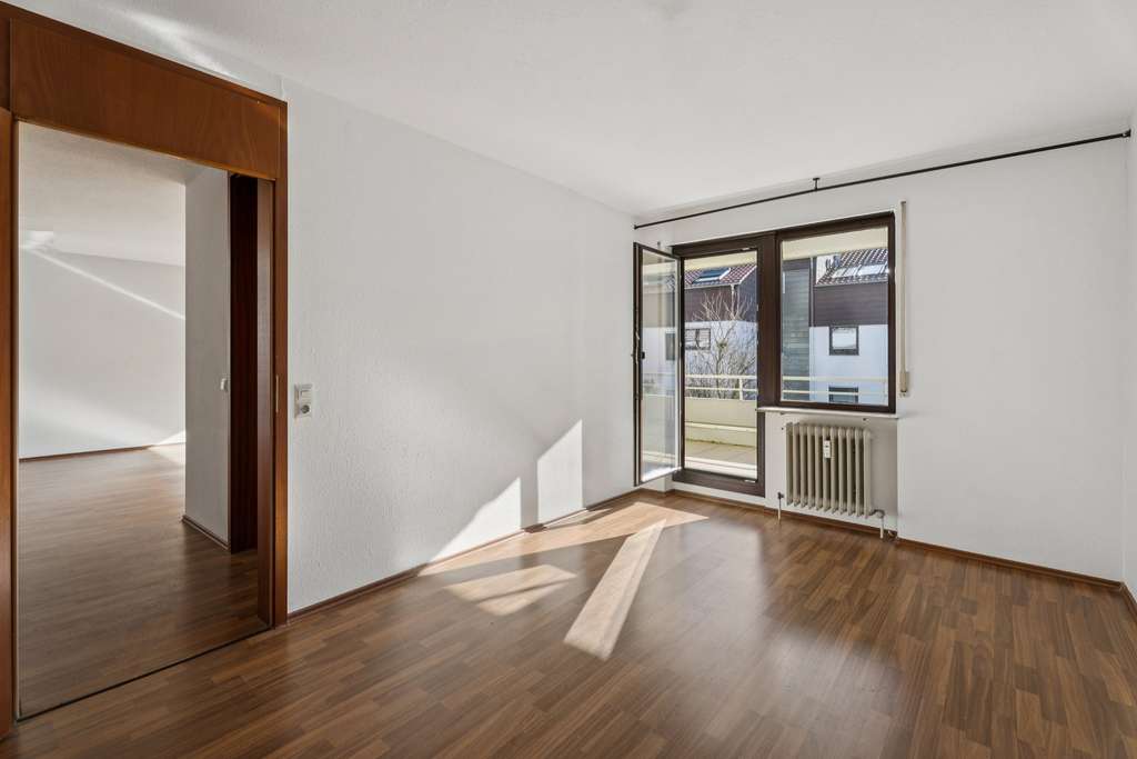 Immobilie in Wendlingen am Neckar - Sonnige 2-Zi. Wohnung mit großem Süd-/Westbalkon - Bild 4