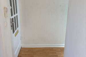2,5 Zimmerwohnung mit kleinem Balkon – Woermannstraße 4, 24149 Neumühlen-Dietrichsdorf, Kiel – Vorschaubild 4