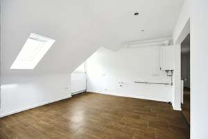 Gehoben modernisierte Wohnung mit 2x Balkonen und Wohnküche – Die vollständige Adresse der Immobilie erhältst du vom Anbieter., 42651 Solingen-Mitte, Solingen – Vorschaubild 10
