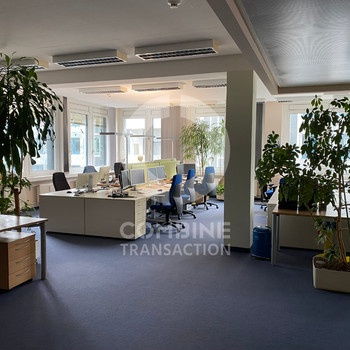 Moderne Businessflächen in Friedrichshain-Lichtenberg. combine Transaction.