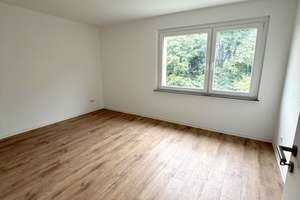 Frisch renovierte 2-Zimmer-Wohnung mit Grünblick in Wuppertal Elberfeld | Zentral