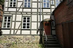 Mehrfamilienhaus in attraktiver Innenstadtlage nahe dem Warener Stadthafen mit Nebengelass & Innenho – Die vollständige Adresse der Immobilie erhältst du vom Anbieter., 17192 Waren (Müritz) – Vorschaubild 8