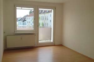 Stadtfeld Ost-  3 Raum-Wohnung mit Balkon – Olvenstedter Str. 55-57, 39108 Stadtfeld Ost, Magdeburg – Vorschaubild 3