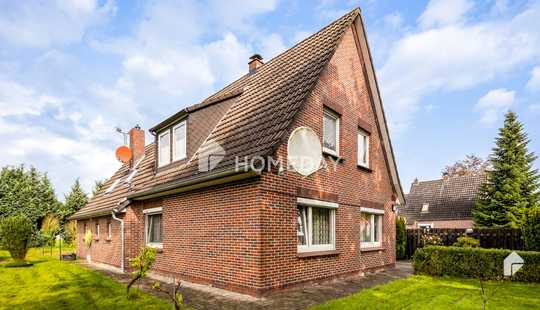 Bild von Hübsches EFH mit großem Grundstück, Garten, Stellplätzen, EBK und Terrasse in ländlicher Umgebung