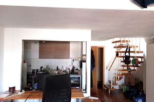 Extravagante 2-R-Maisonette, Aufzug, TG, im Stadtteilzentrum DD-Plauen (Uninähe)