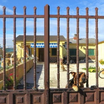 Immobilien zum Verkauf in Villa del Prado