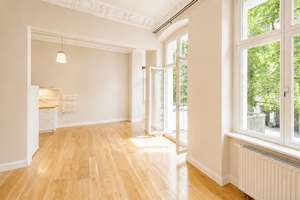 Altbaujuwel mit originalem Stuck und sonnigem Südbalkon am Weinbergspark – Die vollständige Adresse der Immobilie erhältst du vom Anbieter., 10119 Mitte (Ortsteil), Berlin – Vorschaubild 6