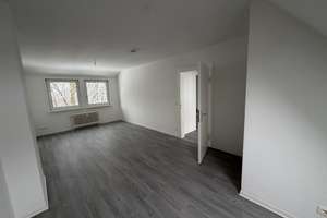 Frisch renovierte Dachgeschosswohnung mit Charme – Ihr neues Zuhause in Salzgitter-Thiede – Pappeldamm 95, 38239 Thiede, Salzgitter – Vorschaubild 2
