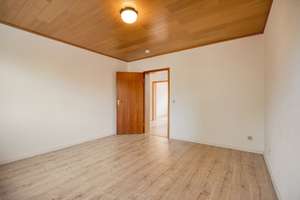 DHH in Fischenich, mit schönem Garten + großer Terrasse ideal für Familien, Garage, Linie 18 ca.700m – Die vollständige Adresse der Immobilie erhältst du vom Anbieter., 50354 Hürth – Vorschaubild 23