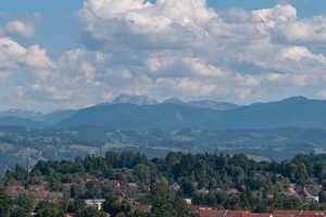 Familiär.Naturnah.Stadtnah. - EFH mit baulichen Ausbaupotenzial & Alpenblick in ruhiger Wohnlage – Kempten (Allgäu) – Vorschaubild 3