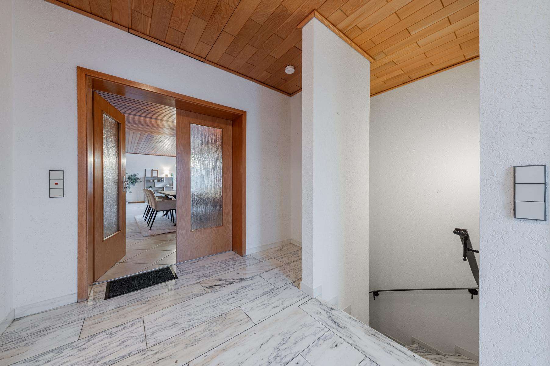 Immobilie in Altweidelbach - Großzügiger Bungalow mit Garage, möglicher Einliegerwohnung und pflegeleichter Grünfläche - Bild 17