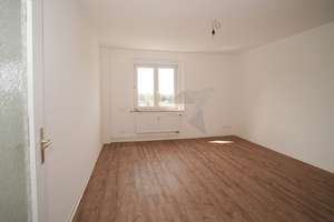 Schöne 2-Zimmer-Wohnung mit Tageslichtbad in ruhiger Lage – Krügerstraße 15, 9131 Ebersdorf, Chemnitz – Vorschaubild 2
