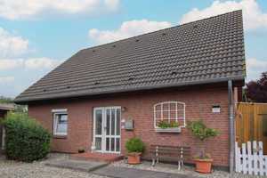 Gepflegtes 5-Zi.-EFH mit Einliegerwohnung und  Gartenoase in Ostseenähe – Ostholstein (Kreis) – Vorschaubild 2