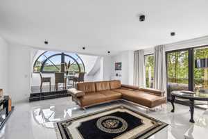 Luxuriöses Architektenhaus mit Spa-Bereich und Parkgrundstück im Rheingau-Taunus – Rheingau-Taunus-Kreis – Vorschaubild 26