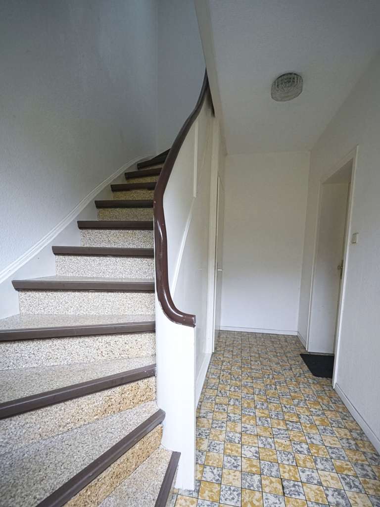 Immobilie in Arnsberg - Kapitalanlage: Zwei Mehrfamilienhäuser in Oeventrop! - Bild 2