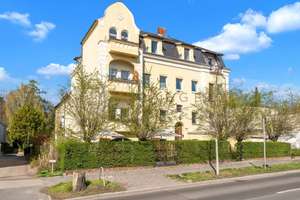 Altbaucharme mit modernem Komfort – hochwertig, energieeffizient & stilvoll – Die vollständige Adresse der Immobilie erhältst du vom Anbieter., 12209 Lichterfelde, Berlin – Vorschaubild 2