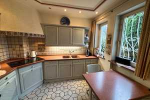 Eleganter Bungalow in Winkelbauweise – Ruhige Lage nahe den Weinbergen von Hochheim – Main-Taunus-Kreis – Vorschaubild 5