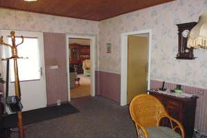 Einfamilienhaus im Bungalowstil, L-Form und Einliegerwohnung – Die vollständige Adresse der Immobilie erhältst du vom Anbieter., 2943 Weißwasser/Oberlausitz – Vorschaubild 8