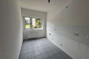 3 Zi.-Whng.- modernes Duschbad mit Fenster - Balkon - Duisburg Rheinhausen – Lortzingstraße 5, 47226 Rheinhausen-Mitte, Duisburg – Vorschaubild 3