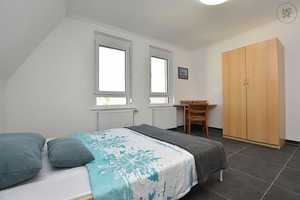 Großzügige, voll möblierte Wohnung in Stuttgart Untertürkheim (Luginsland) – Stuttgart – Vorschaubild 2