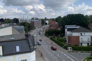 Exklusives Wohnen über den Dächern: 19 m² Süd-Dachterrasse in Rahlstedt – Bruhnsallee 12, 22143 Rahlstedt, Hamburg – Vorschaubild 4