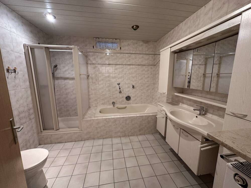 Immobilie in Elsenfeld - Herrlicher Ausblick und ruhige Lage ... Einfamilienhaus mit viel Platz zum Ausbreiten! - Bild 9