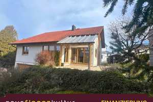 Exklusives Einfamilienhaus mit Doppelgarage und Garten – Ihr Traumhaus in Beuren! – Jahnstr. 21, 72660 Esslingen (Kreis) – Vorschaubild 3