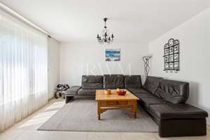 Hochwertig renovierte 5,5-Zimmer-Wohnung mit Balkon in grüner Umgebung (Stuttgart-Zuffenhausen) – 70439 Zuffenhausen-Frauensteg, Stuttgart – Vorschaubild 10