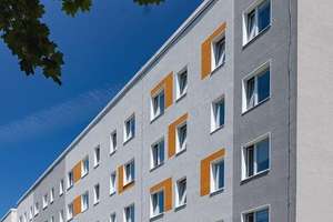 Tolle 4 Zimmerwohnung mit Balkon! Ruhige Lage mit viel Grün! – Schmiedeberger Str. 39, 1277 Tolkewitz/Seidnitz-Nord, Dresden – Vorschaubild 1
