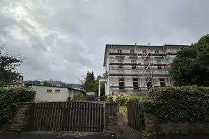KÜRZLICH FRISCH SANIERT! Villa komplett erwerbbar! Mehrparteienhaus mit vier Einheiten! – Weinbergstraße 9, 42553 Mettmann (Kreis) – Vorschaubild 3