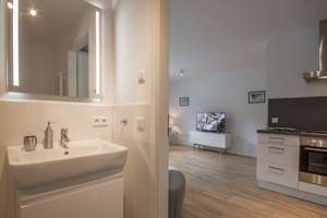 Wunderschönes, möbliertes Apartment mit Westbalkon in Schwabing/München mit Parkblick – Belgradstrasse 128b, 80804 Am Luitpoldpark, München – Vorschaubild 13