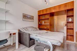 Maxvorstadt: Amalienstraße, Kleines Refugium mit Dachterrasse und Tiefgarage - frei ab 10/26 – Die vollständige Adresse der Immobilie erhältst du vom Anbieter., 80799 Universität, München – Vorschaubild 8