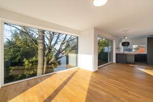 Stilvolle 3,5 Zimmer Wohnung in TOP Lage mit großzügigem Balkon!