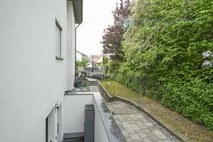 Moderne 2-Zi.-Wohnung mit EBK, kleinem Garten und Terrasse sowie PKW Stellplatz – Die vollständige Adresse der Immobilie erhältst du vom Anbieter., 90587 Obermichelbach – Vorschaubild 1