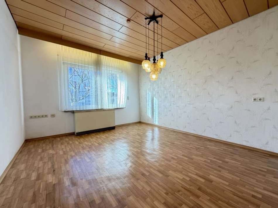 Wohnzimmer (2,65 m Raumhöhe)