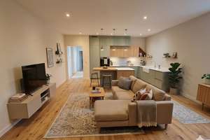 Erstbezug 2 Zimmer Wohnung direkt am Park – Am Eichkamp 13, 53121 Endenich, Bonn – Vorschaubild 2