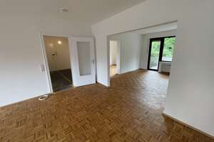 Erstbezug nach Sanierung, Erdgeschoss, 4 Räume, 2 Balkone, Gäste-WC und Bad neu, Parkett Eiche...... – 45239 Werden, Essen – Vorschaubild 9
