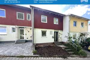 JETZT EINZIEHEN & WOHLFÜHLEN REIHENMITTELHAUS MIT GARTEN UND HOMEOFFICE-POTENZIAL – Die vollständige Adresse der Immobilie erhältst du vom Anbieter., 73431 südliche Bahnlinie, Aalen – Vorschaubild 1