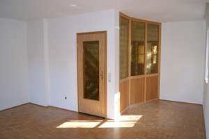 Schönes, behagliches Reiheneckhaus in Hengersberg – Die vollständige Adresse der Immobilie erhältst du vom Anbieter., 94491 Hengersberg – Vorschaubild 9