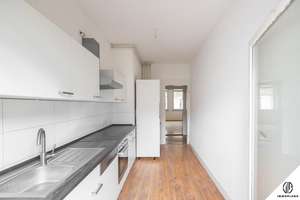 * Provisionsfrei! 3 Zimmer, top saniert, Balkon & Altbaucharme im Szeneviertel Gostenhof! * – Schreyerstraße 16, 90443 Gostenhof, Nürnberg – Vorschaubild 2