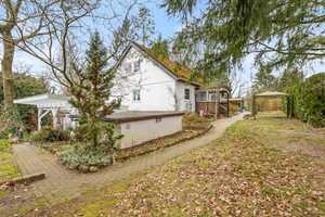 Charmantes Einfamilienhaus mit vermieteter Kellereinheit auf herrlichem Grundstück – Harburg (Kreis) – Vorschaubild 6