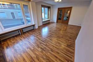 Zentrum nahe Neuwertige (frisch Renovierte) EG-Wohnung mit zwei Zimmer, Bad, Küche (mit EBK), Balkon – Hambergstraße 15, 57074 Siegen, Siegen – Vorschaubild 11
