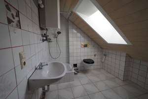 ++City Wohnung in Ulm++ Helle, renovierungsbedürftige DG-Wohnung mit 2-Bädern, EBK, 1 Stellplatz – Die vollständige Adresse der Immobilie erhältst du vom Anbieter., 89073 Oststadt, Ulm – Vorschaubild 7