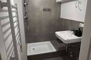 Erstbezug nach Sanierung mit EBK: schöne 1-Zimmer-Wohnung in Bestlage München-Maxvorstadt – 80797 Neuschwabing, München – Vorschaubild 8