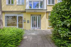 Bezugsfreie 2-Zimmer-Wohnung in attraktiver Lage am Hirschgarten mit oberirdischer Einzelgarage – Die vollständige Adresse der Immobilie erhältst du vom Anbieter., 80639 Nymphenburg, München – Vorschaubild 2