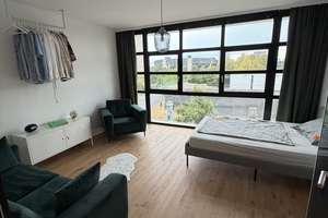 Schicke Maisonette Wohnung mit Rheinblick – 40219 Unterbilk, Düsseldorf – Vorschaubild 1