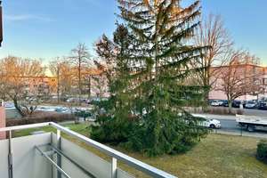 Bezugsfreie 4-Zimmer-Maisonette mit zwei Südbalkonen & Tageslichtbad – 14165 Zehlendorf, Berlin – Vorschaubild 4