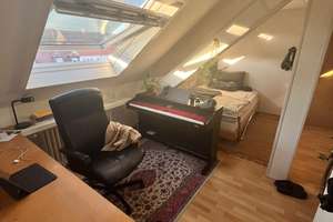 Gemütliches WG-Zimmer in entspannter 3er-WG – zentrale Lage in der Karlsruher Südstadt – Die vollständige Adresse der Immobilie erhältst du vom Anbieter., 76137 Südstadt, Karlsruhe – Vorschaubild 10